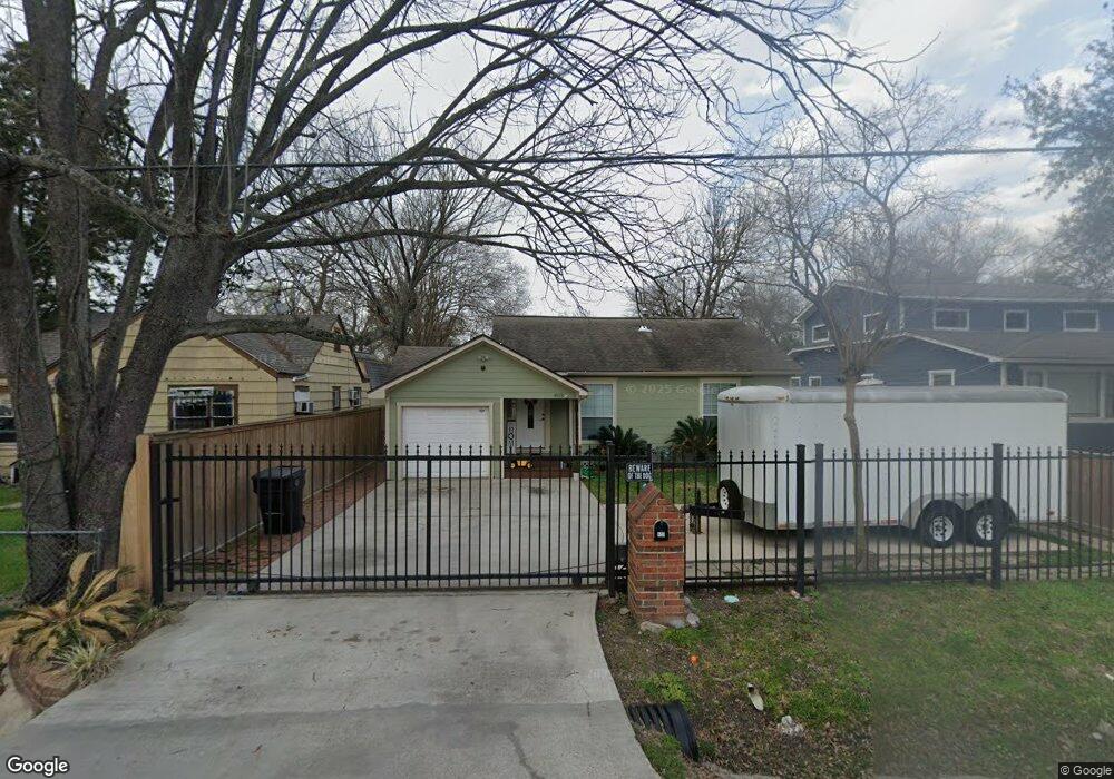 403 Dorchester St, Houston, TX 77022 - photo 1