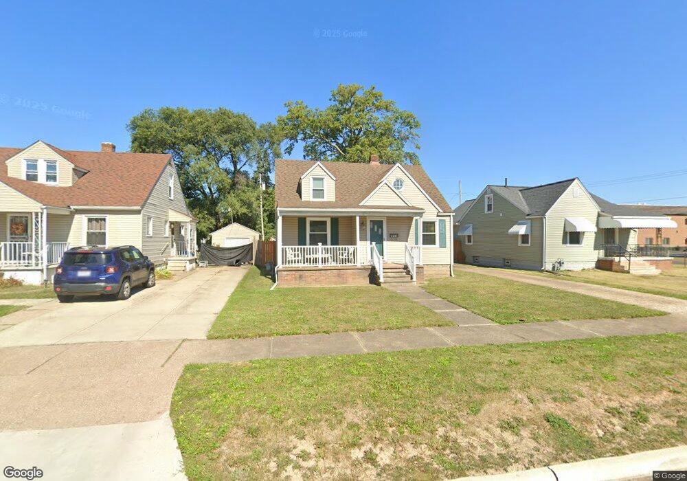 2241 E 34th St, Lorain, OH 44055 - photo 1