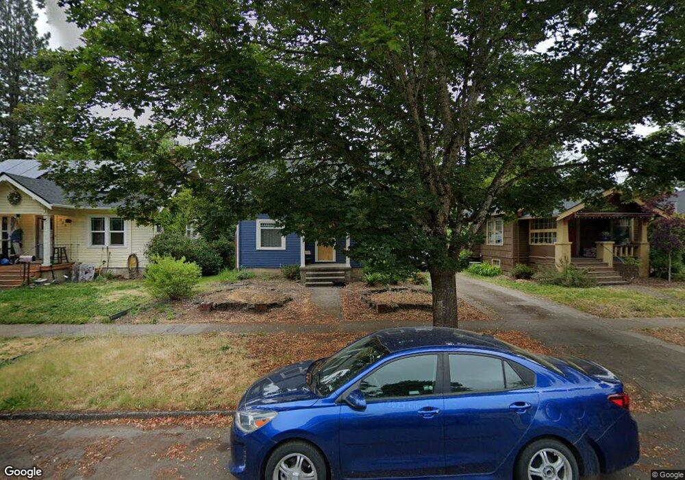 935 16th St NE, Salem, OR 97301 - photo 1