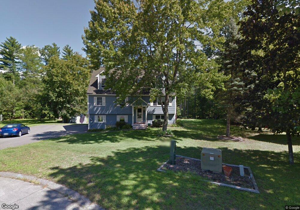 35 Iris Dr, MerriMacK, NH 03054 - photo 1