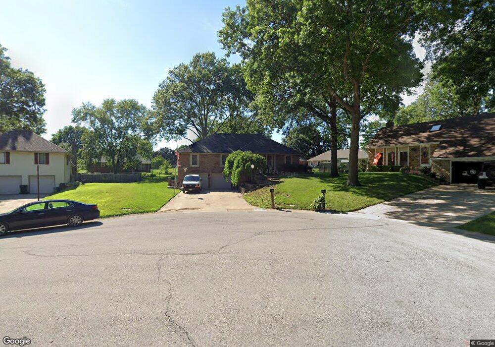 5324 Larsen Ln, Shawnee, KS 66203 - photo 1