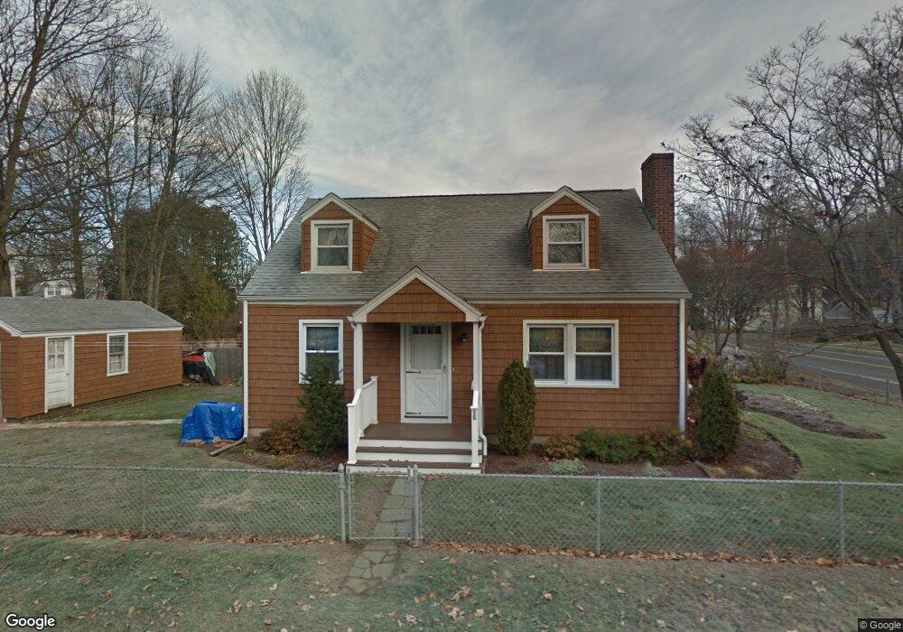 10 Henry St, Fairfield, CT 06824 - photo 1