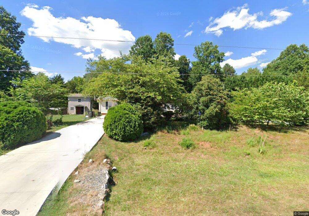 627 Ulah Ct, Asheboro, NC 27205 - photo 1