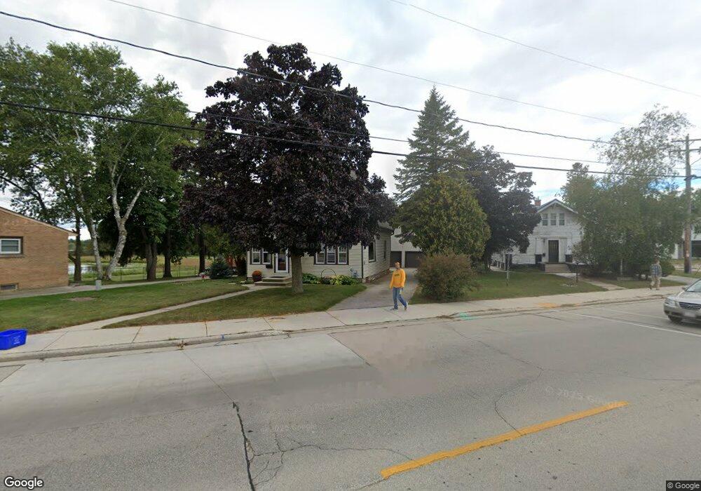 2916 Forest Ave, Two Rivers, WI 54241 - photo 1