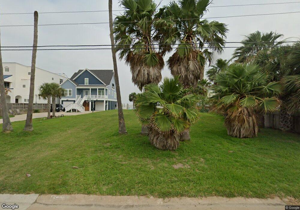 8008 Channelview Dr, Galveston, TX 77554 - photo 1