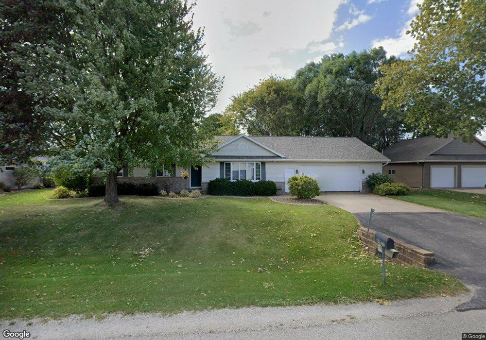 W6079 Golden Ct, Appleton, WI 54915 - photo 1