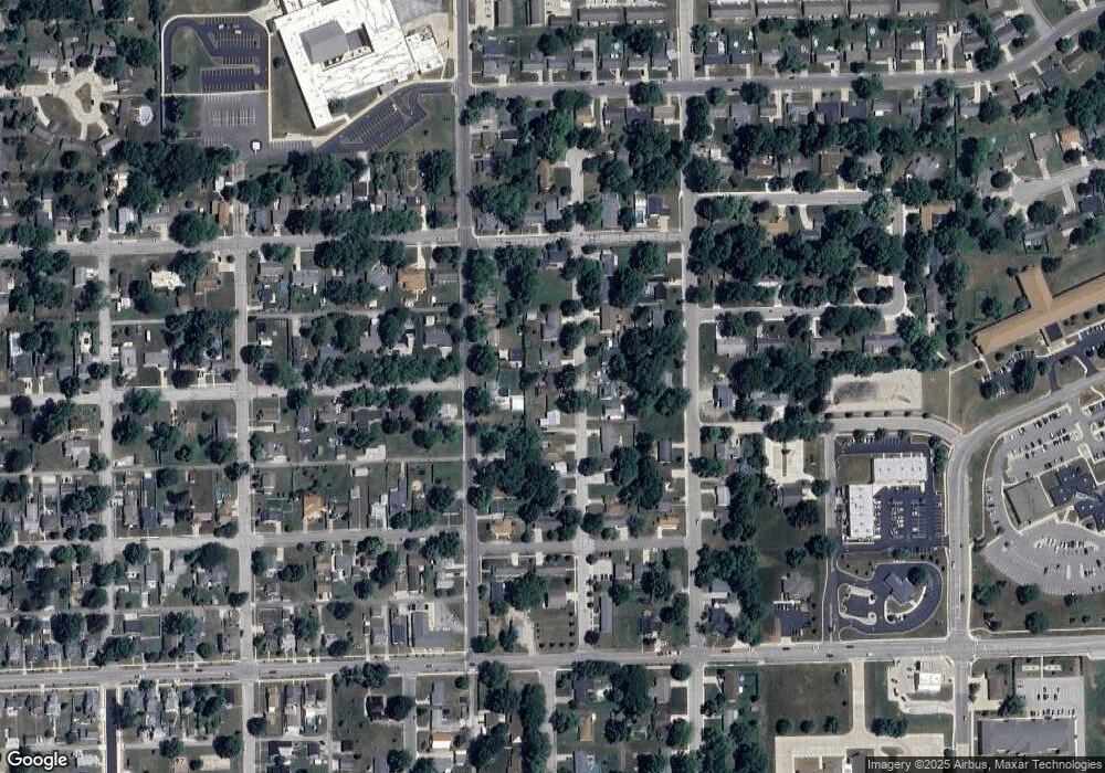 301 N Clark St, Auburn, IN 46706 - photo 1