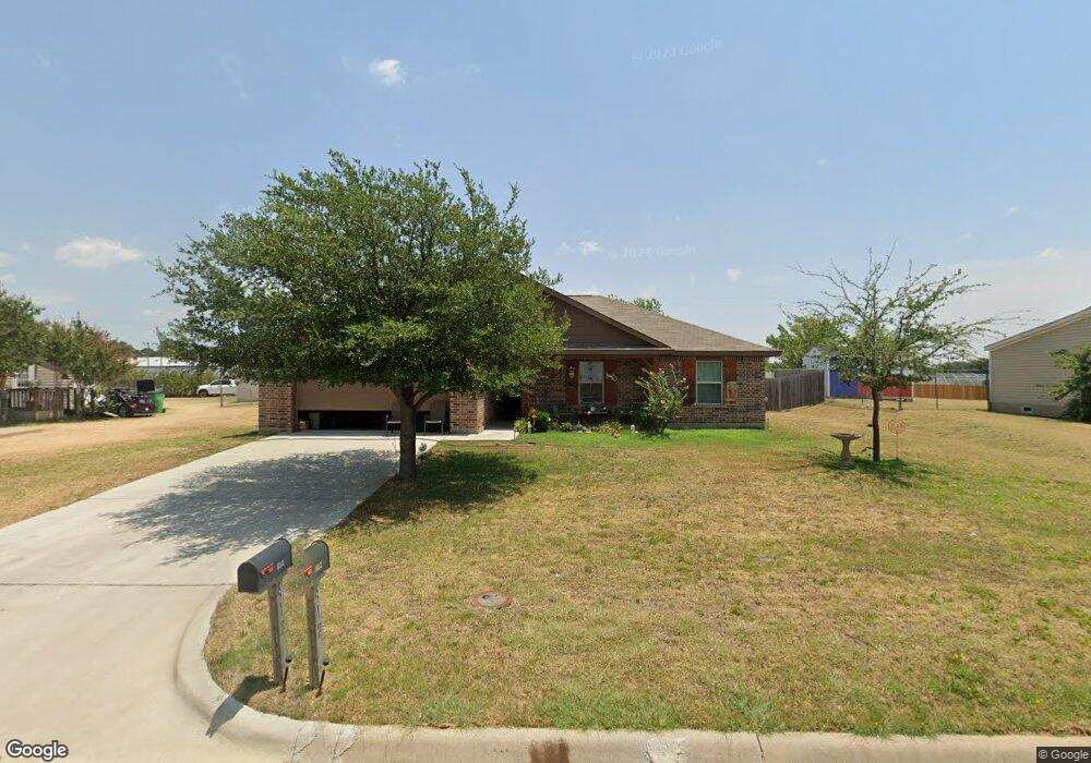 412 Glenwood St, Gainesville, TX 76240 - photo 1