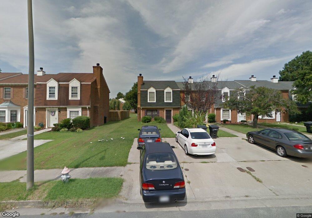 5704 Rivermill Cir, Portsmouth, VA 23703 - photo 1