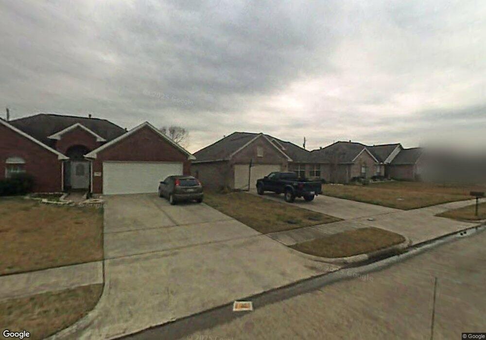 2900 Community Dr, Alvin, TX 77511 - photo 1