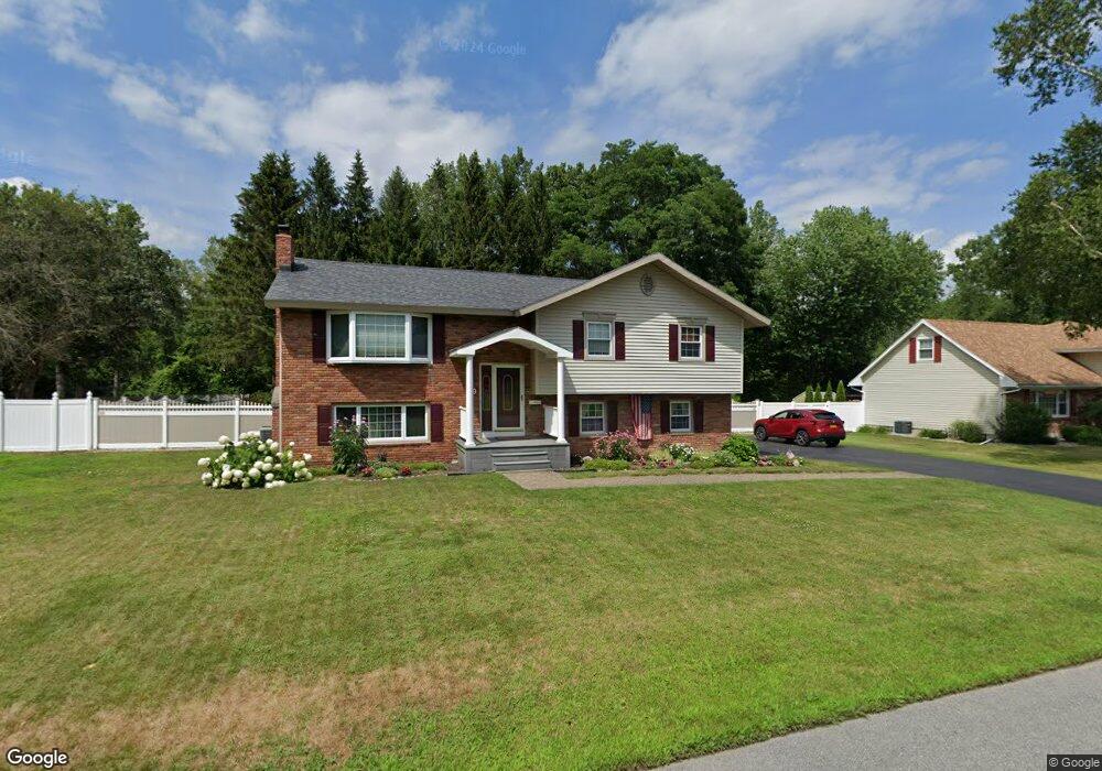 19 Hadel Rd, Schenectady, NY 12302 - photo 1