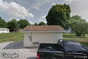 315 E Cherry St, Moweaqua, IL 62550