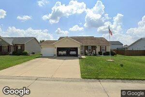 5542 South Woods Manor Dr, Smithton, IL 62285