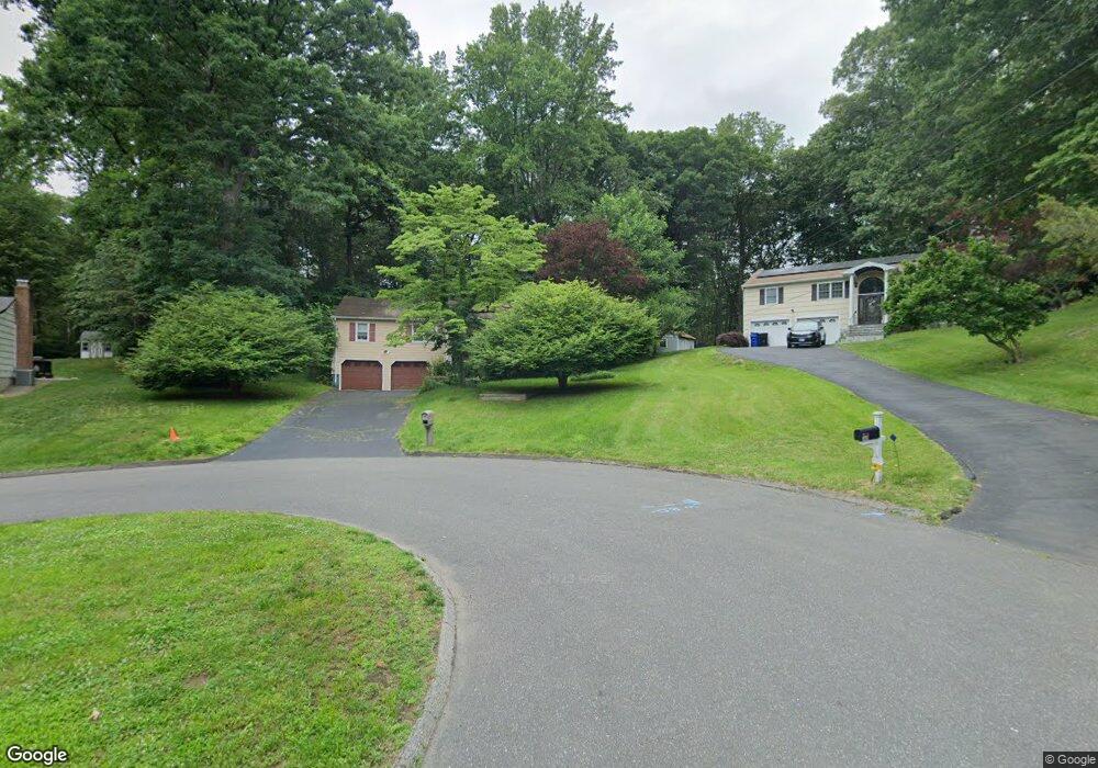 31 Wayfaring Rd, Norwalk, CT 06851 - photo 1