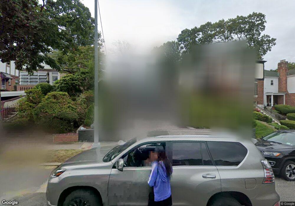 18626 Radnor Rd, Jamaica, NY 11432 - photo 1