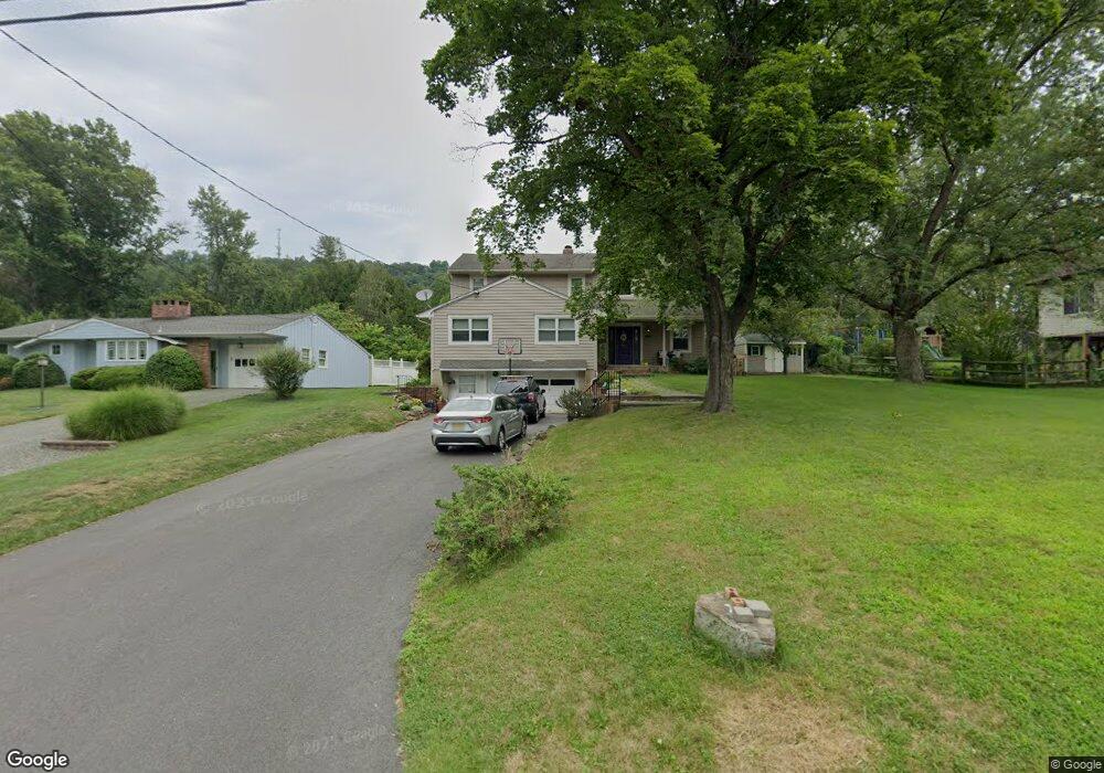 1023 Lakeview Dr, Basking Ridge, NJ 07920 - photo 1