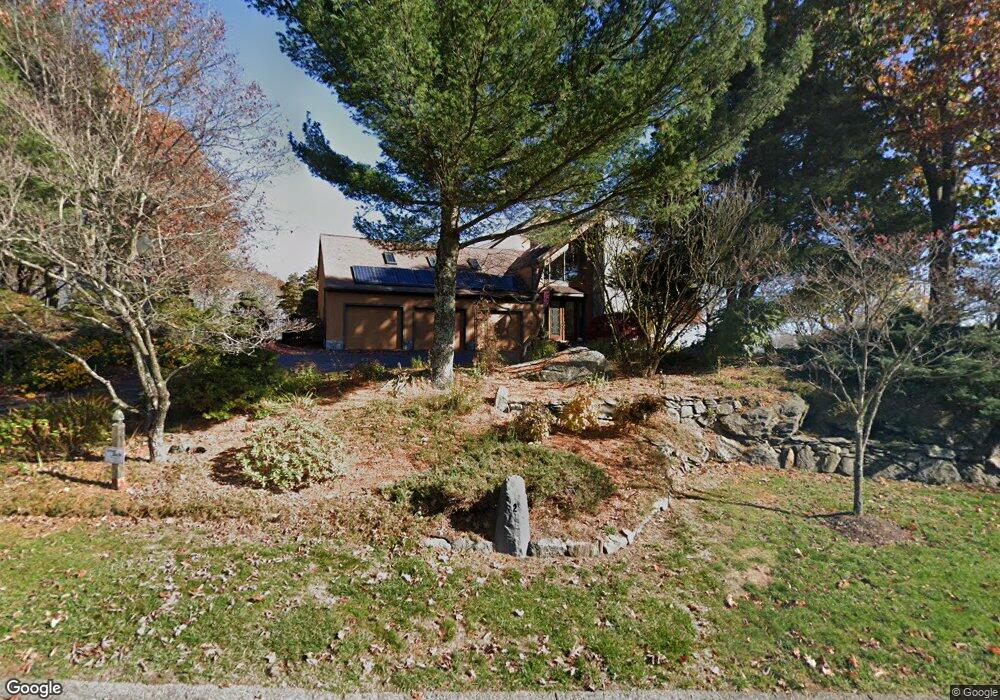 2 Rajcula Farm Rd, Brookfield, CT 06804 - photo 1