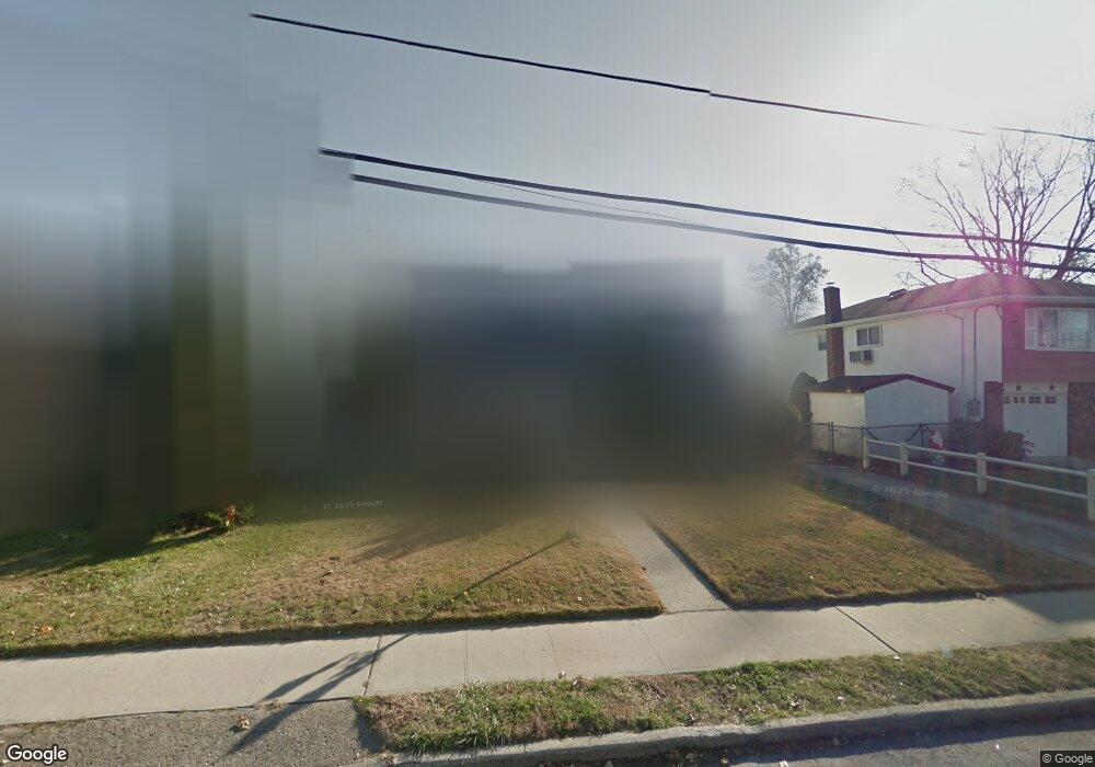 1032 Hastings St, Baldwin, NY 11510 - photo 1