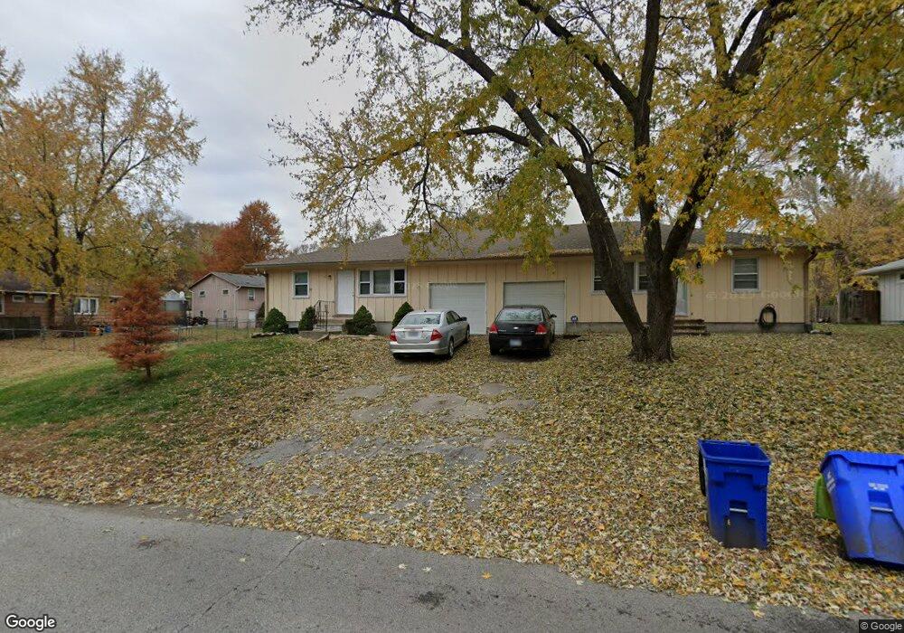 10902 W 49th St, Shawnee, KS 66203 - photo 1