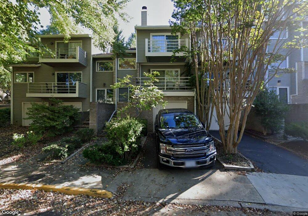 1946 Lakeport Way, Reston, VA 20191 - photo 1