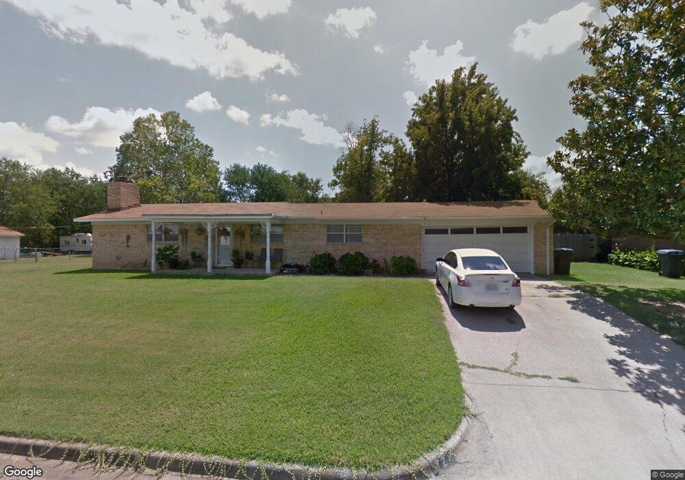 624 Wallace St NW, Ardmore, OK 73401 - photo 1