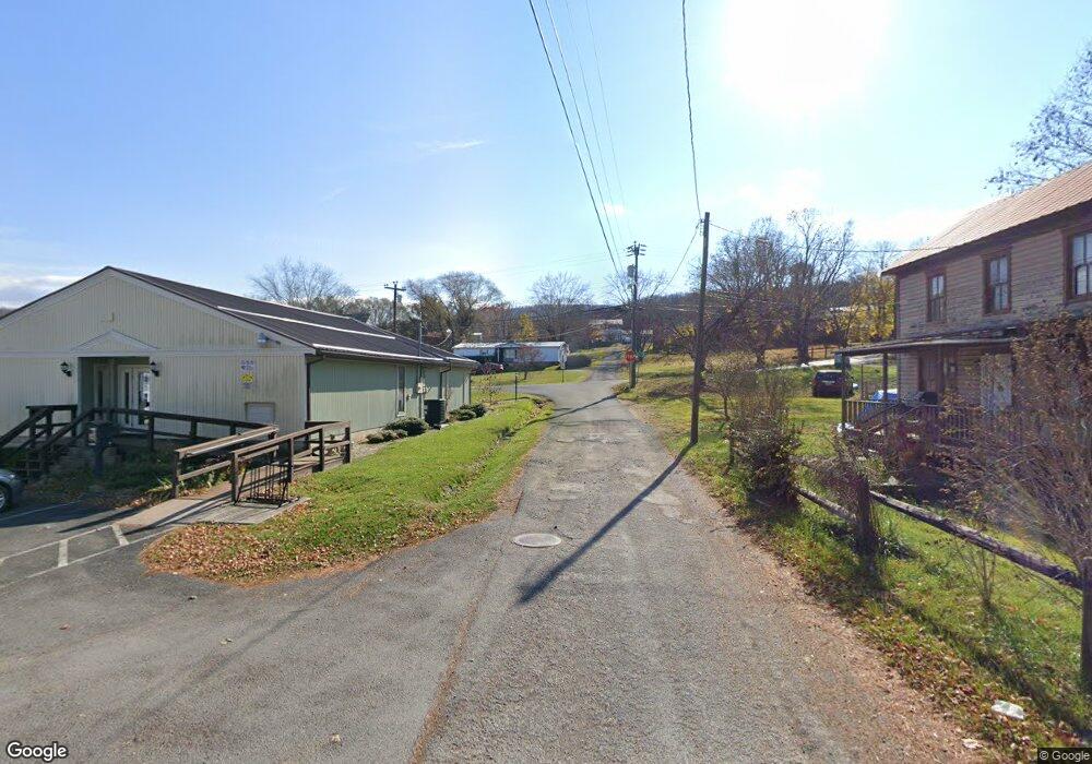 191 S Amelia St, Paw Paw, WV 25434 - photo 1
