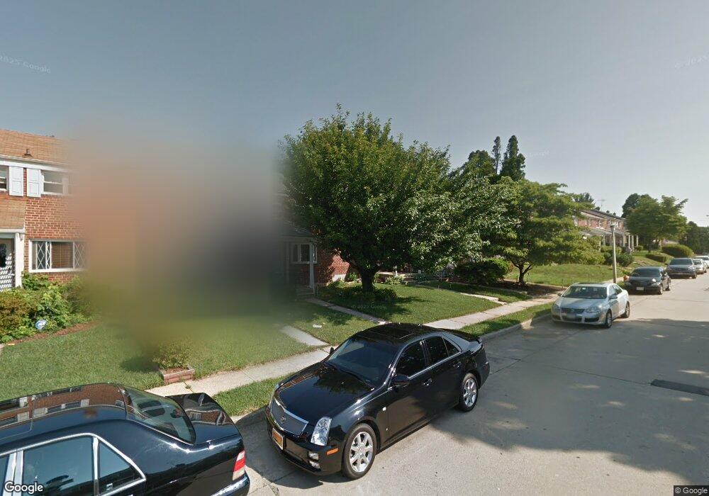 638 Queensgate Rd, Baltimore, MD 21229 - photo 1