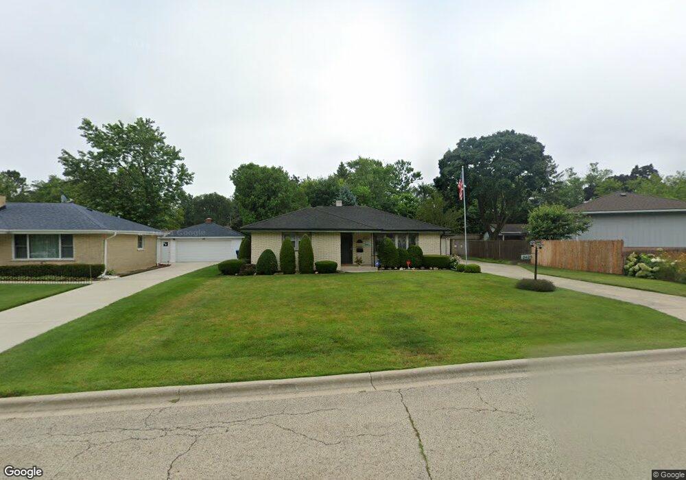2425 Corona Rd, Waukegan, IL 60087 - photo 1