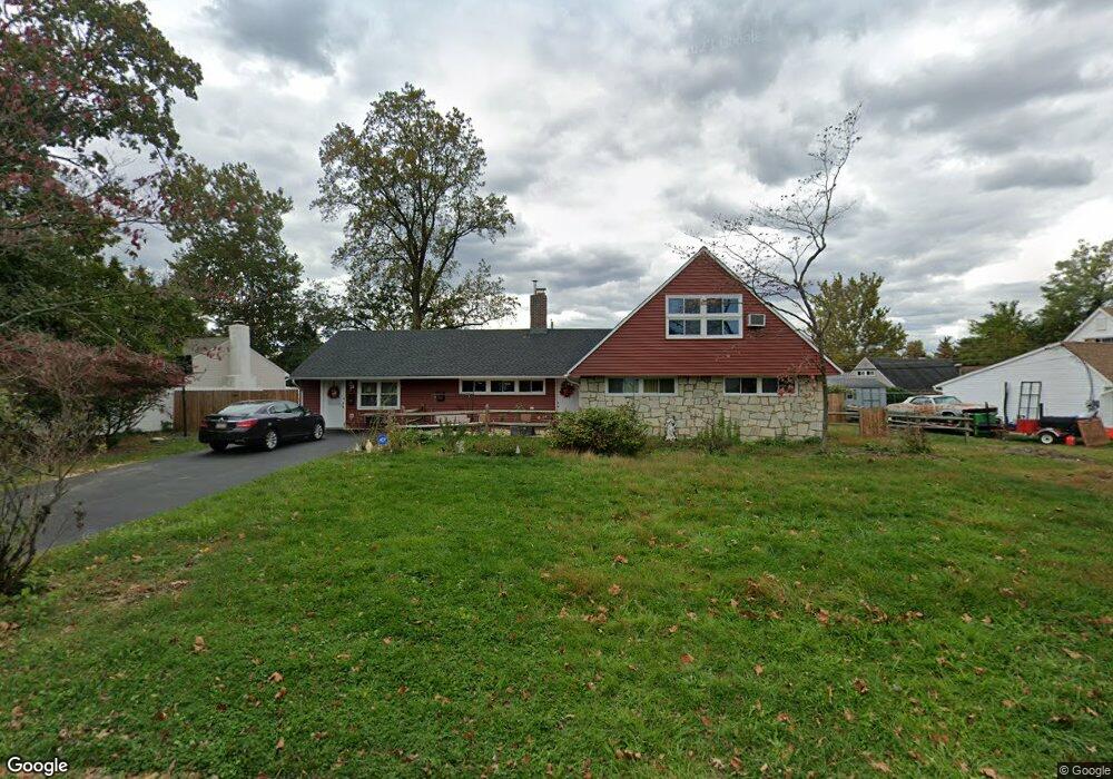 30 Spinythorn Rd, Levittown, PA 19056 - photo 1