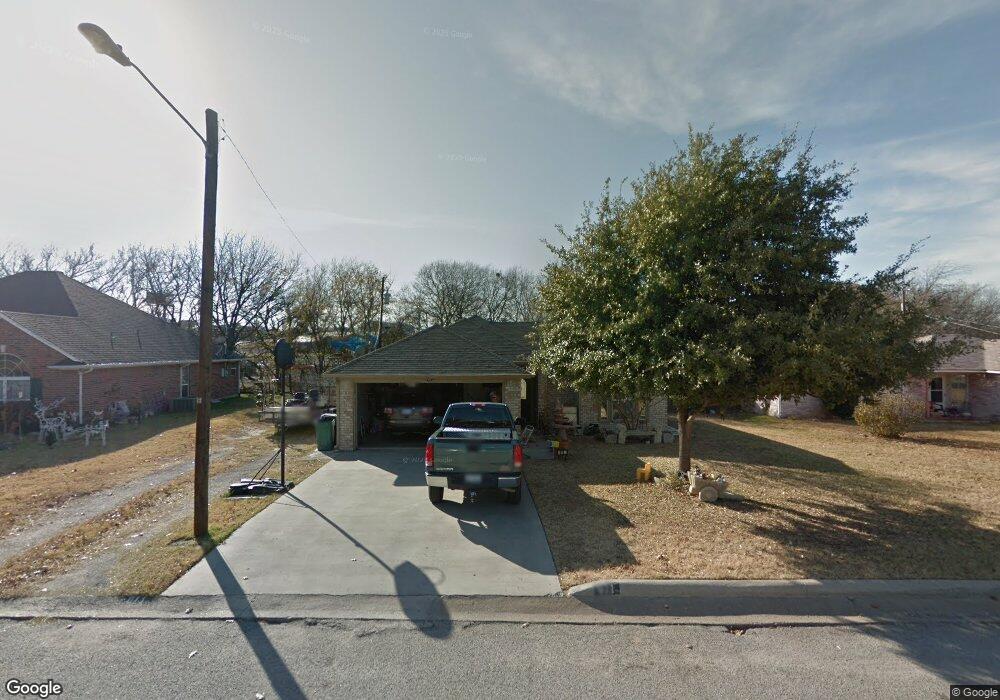 611 Valleyridge Ct, Decatur, TX 76234 - photo 1