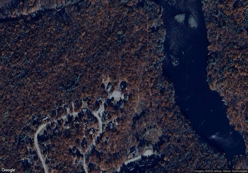 562 Azure Ct, East Stroudsburg, PA 18301 - photo 1