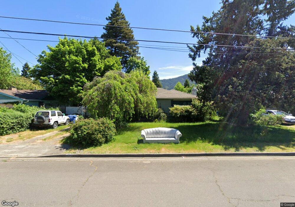 1569 Cloverlawn Dr, Grants Pass, OR 97527 - photo 1