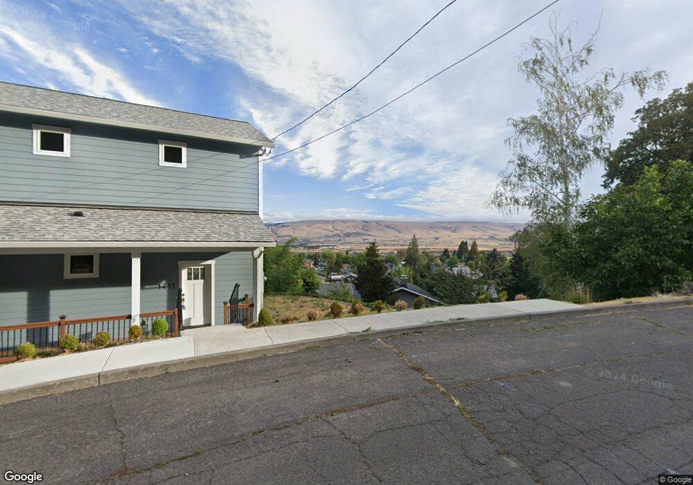 1422 E 15th St, the Dalles, OR 97058 - photo 1