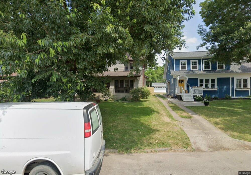 294 Rhoads Ave, Columbus, OH 43205 - photo 1