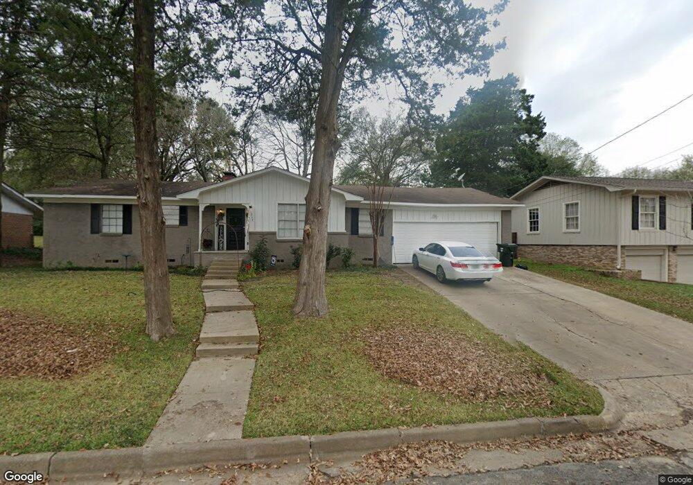 3217 Lynwood Dr, Tyler, TX 75701 - photo 1