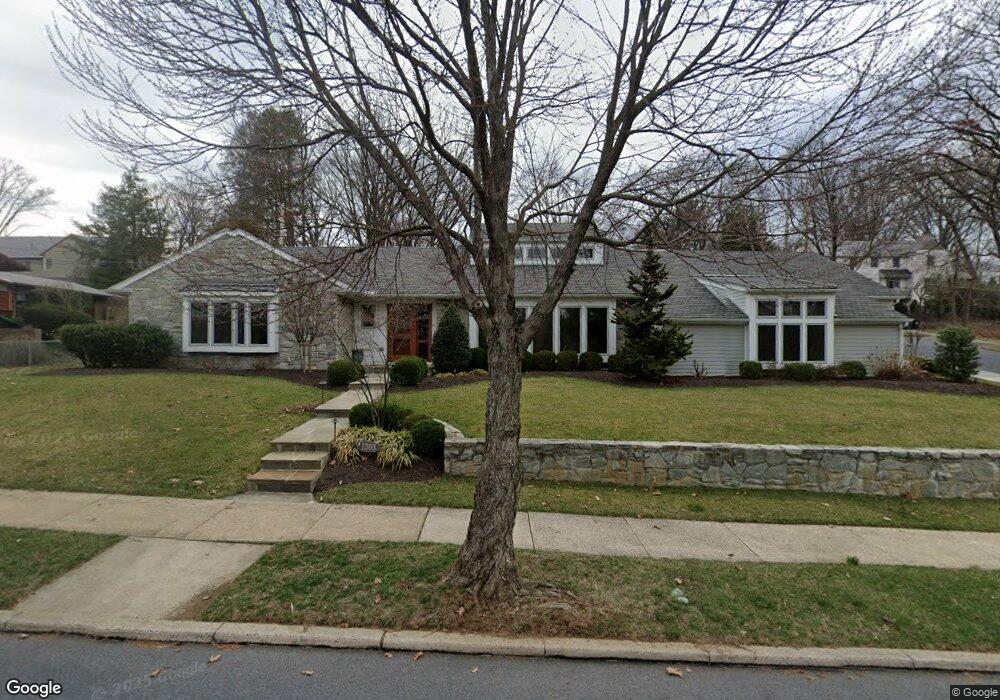 1303 Parkside Dr N, Reading, PA 19610 - photo 1