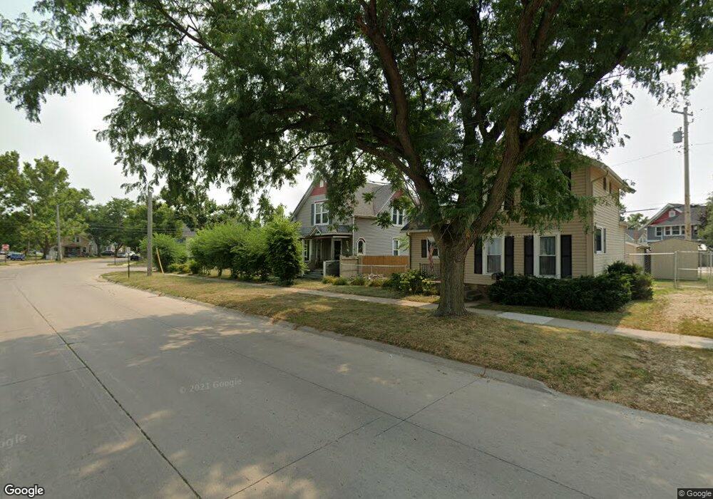 1226 2nd St SW, Cedar Rapids, IA 52404 - photo 1