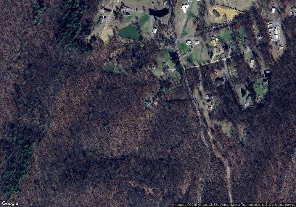 511 Sir Johns Run Rd, Berkeley Springs, WV 25411 - photo 1