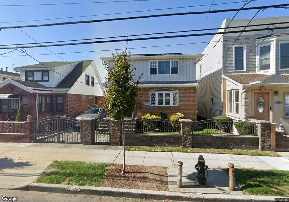 10530 171st St, Jamaica, NY 11433 - photo 1