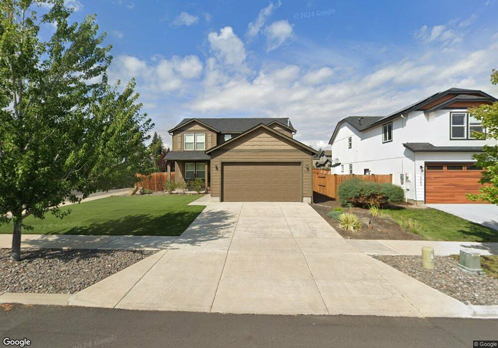 1033 SE 6th St, Bend, OR 97702 - photo 1