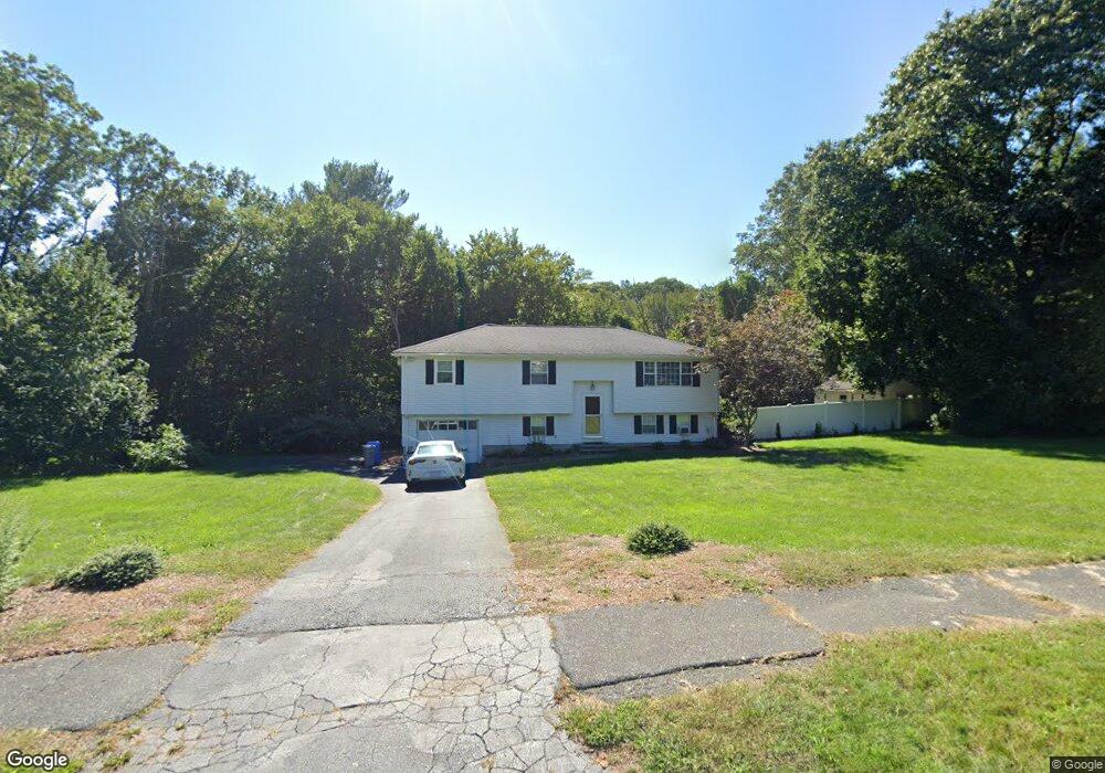 32 Stonybrook Dr, Holliston, MA 01746 - photo 1