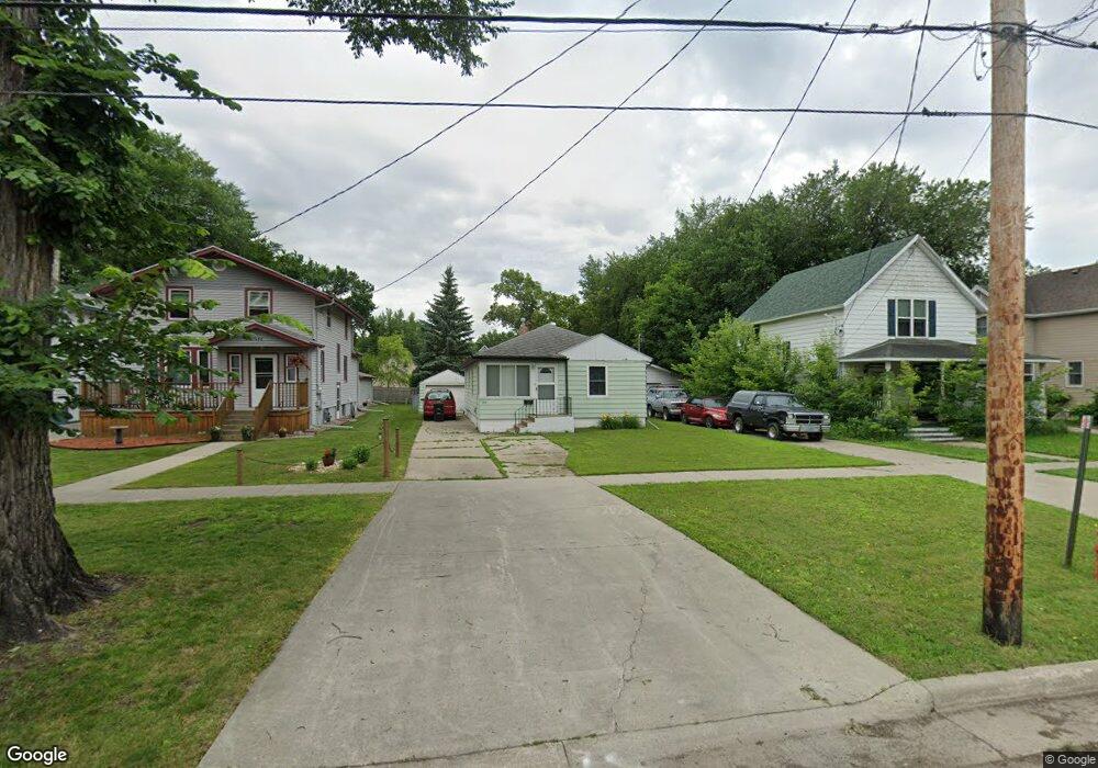 1432 3rd Ave S, Fargo, ND 58103 - photo 1