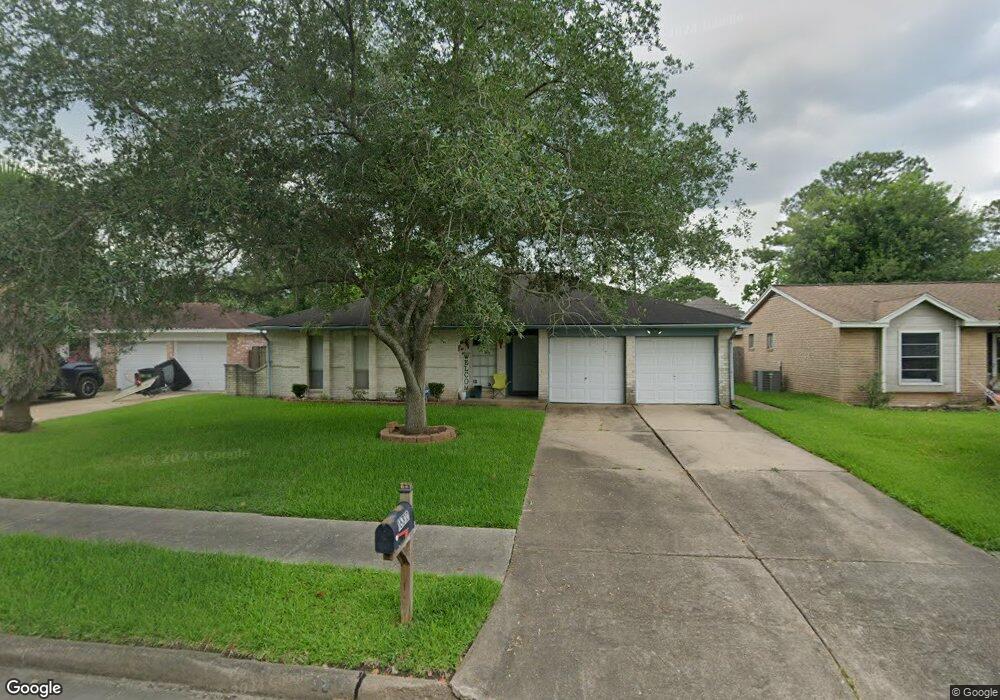 16810 David Glen Dr, Friendswood, TX 77546 - photo 1