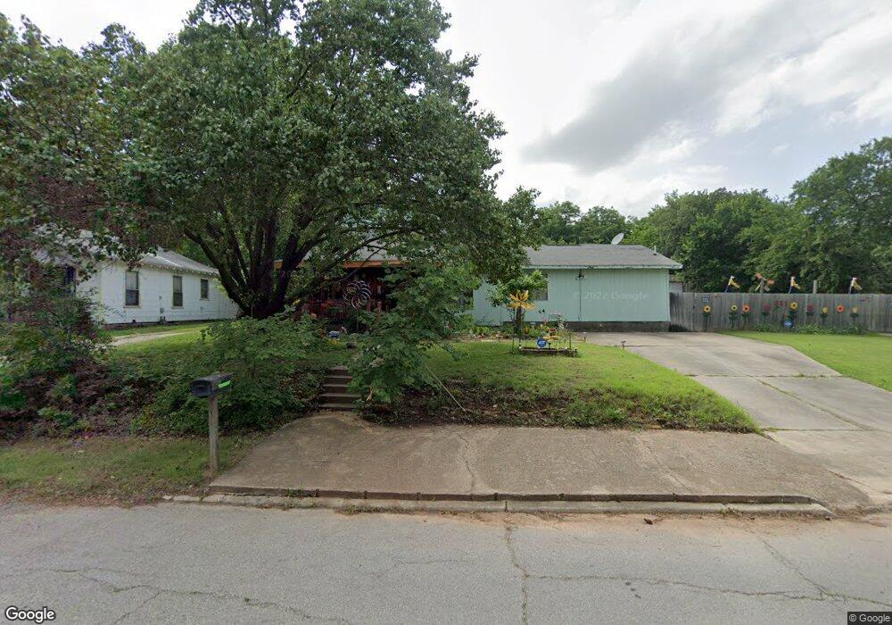 621 D St SE, Ardmore, OK 73401 - photo 1