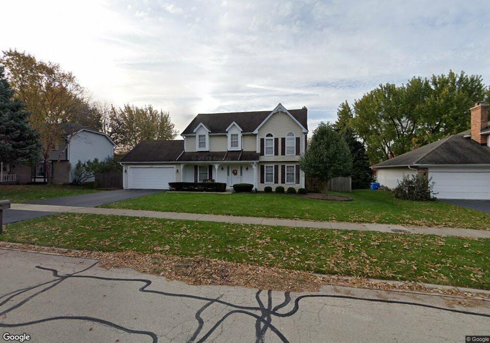 940 Hidden Lake Rd, Naperville, IL 60565 - photo 1