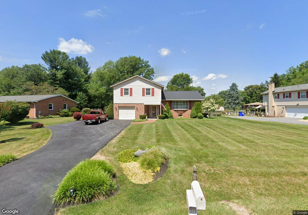 8006 Clearfield Rd, Frederick, MD 21702 - photo 1