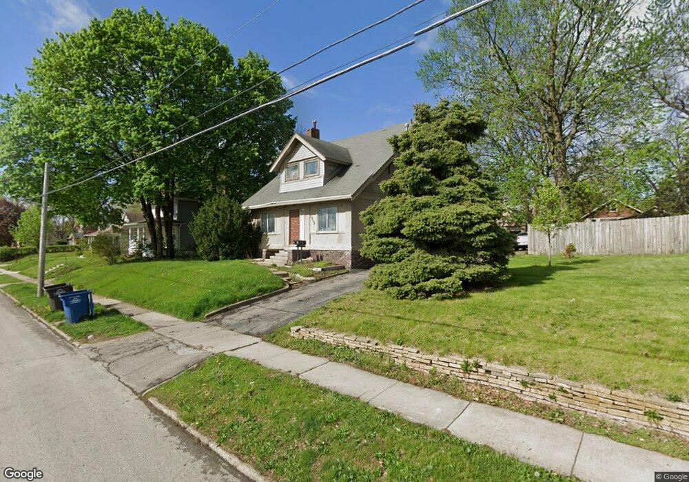 1318 32nd St, Des Moines, IA 50311 - photo 1