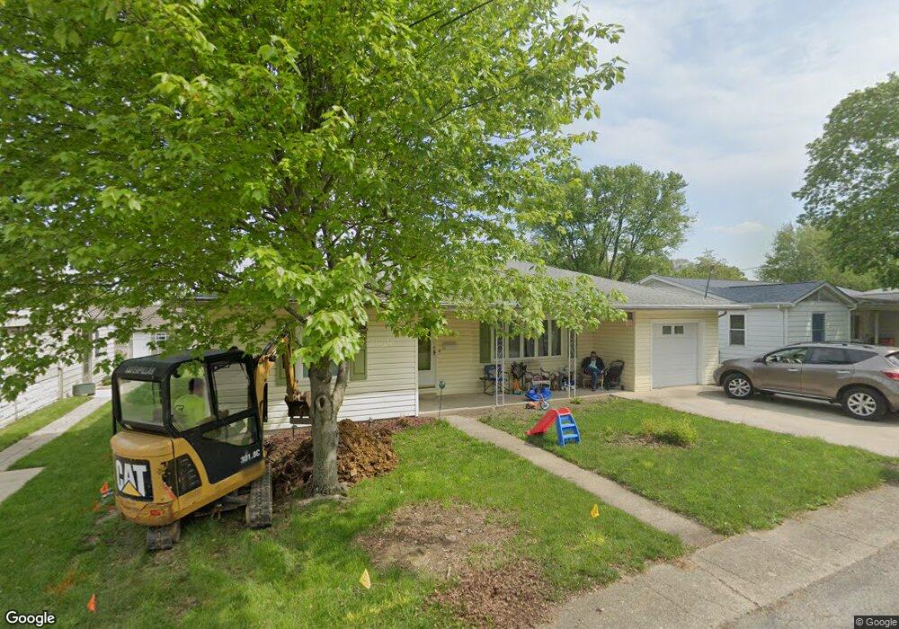 2008 Douglas Ave, Mattoon, IL 61938 - photo 1