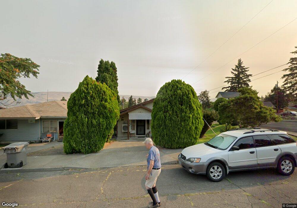 301 W 16th St, the Dalles, OR 97058 - photo 1