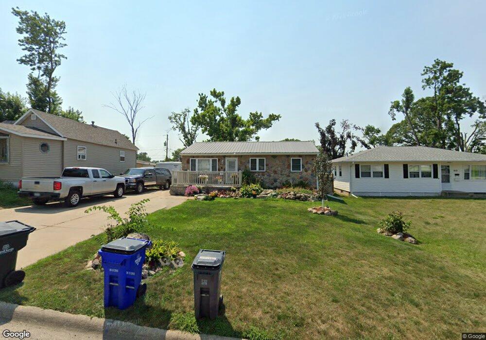 134 19th St NW, Cedar Rapids, IA 52405 - photo 1